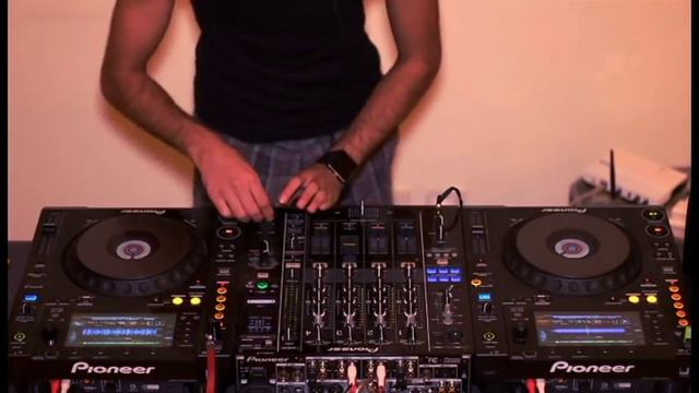 VJMP3 - Basic Tricks And Tips Vol.1 On Pioneer CDJ 900 Nexus & DJM 900 Nexus смотреть онлайн