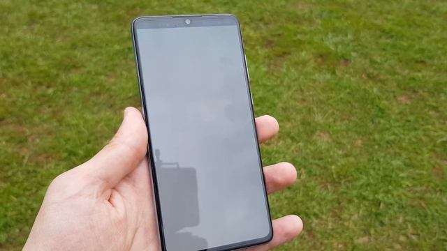 Обзор Huawei P30: серьёзный конкурент? смотреть онлайн