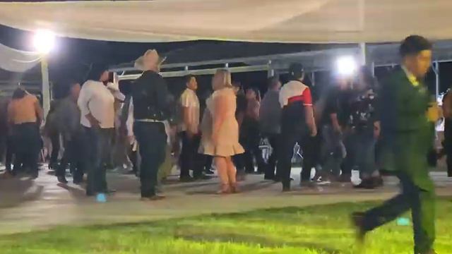 Boda con la familia Rodríguez García en fresno California 08 -20- 22 смотреть онлайн