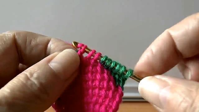 Круглый узор тунисским крючком. смотреть онлайн