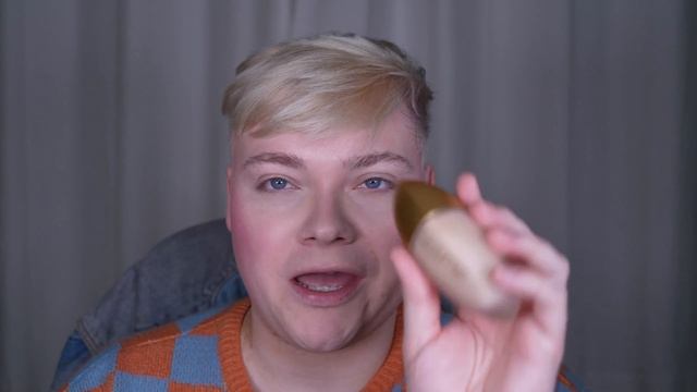 Lisa Eldridge Seamless Skin - The Foundation (Shade No.2) & The No.1 Brush смотреть онлайн