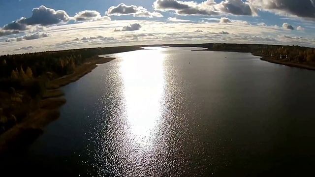 Орлинское озеро и речка Орлинка у Дружной горки. 12 октября 2015 смотреть онлайн