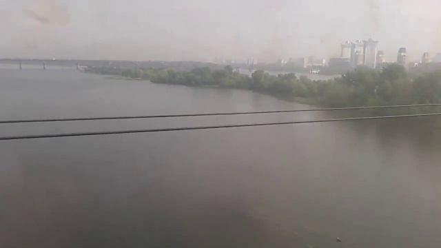 Киев встречает Проезжаю Днепр, ЖД Мост через Днепр, Дождливо смотреть онлайн