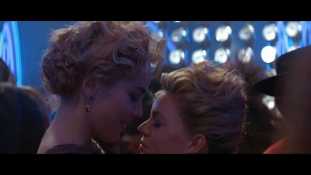 Club Scene from BASIC INSTINCT - Starring Sharon Stone and Michael Douglas смотреть онлайн