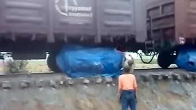Разгрузка по русски Вагон щебень mp4 смотреть онлайн
