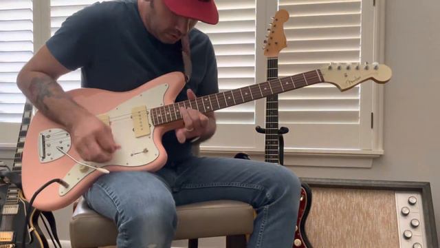 2021 Fender CME Player Jazzmaster Shell Pink through a Boss FRV-1 Reverb and 1966 Silvertone 1482 смотреть онлайн