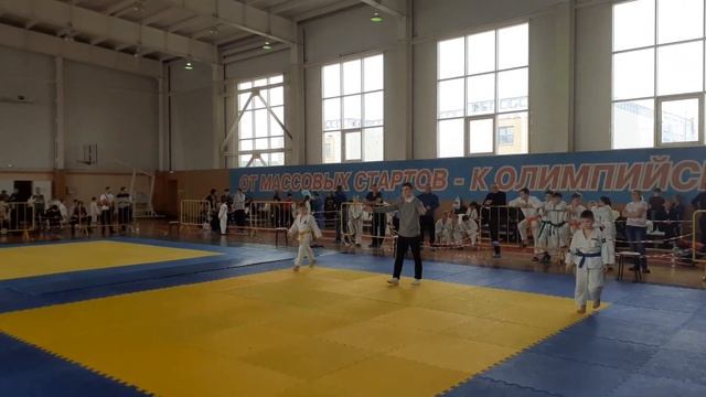 Первенство Рузаевского района 2010-2011 г.Финал 38 кг. смотреть онлайн