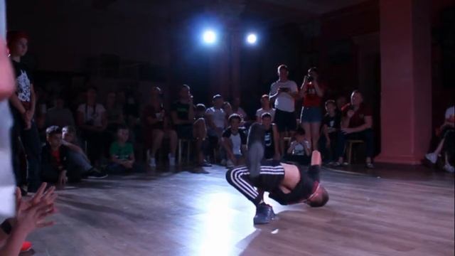 Танцы в Новороссийске | ДЭНС ФЛЭЙВА 2 смотреть онлайн