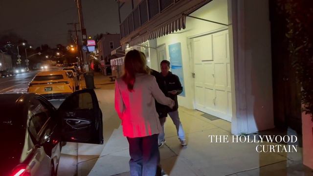 Cindy Crawford and Rande Gerber enjoy a romantic dinner date for two in Santa Monica! смотреть онлайн
