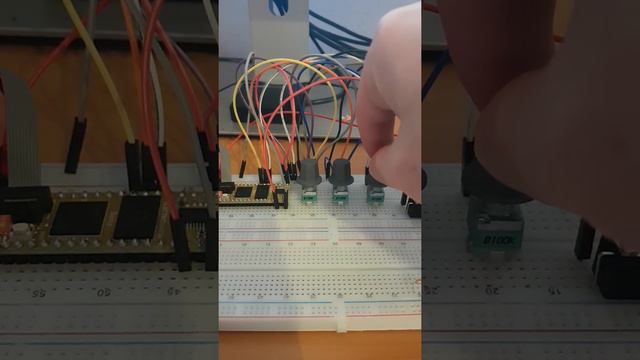 Basic 2 oscillators drone synth using Daisy Seed from Electro Smith смотреть онлайн