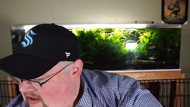Seachem Flourish SUCKS! Don't Waste Your Money - Master Aquatic Horticulturalist Rant смотреть онлайн