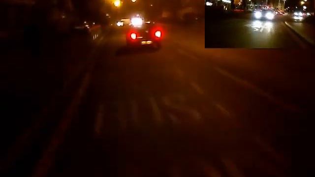 W452 MBF Sounds Horn And Has No Time For Others смотреть онлайн
