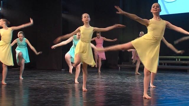 Ансамблю «Зори Тюмени» исполнилось 40 лет смотреть онлайн