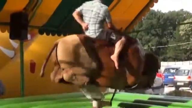 Оседлай быка,а вы пробовали смотреть онлайн