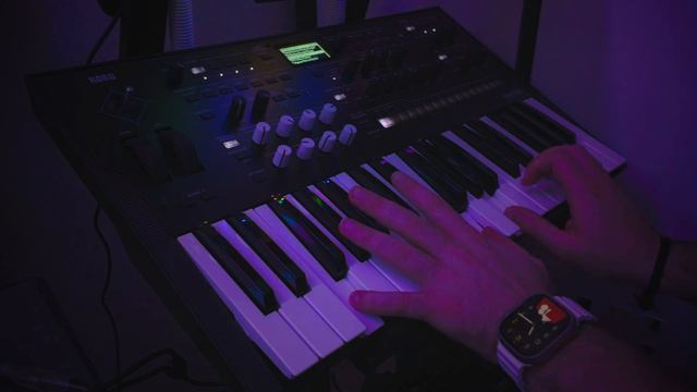 Korg Wavestate Interstellar Improvisation смотреть онлайн