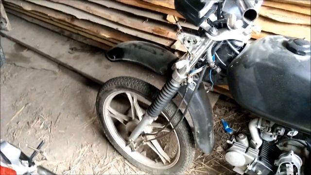 ТОП-3 Как узнать ПОСТУПАЕТ ли бензин в камеру СГОРАНИЯ без РАЗБОРКИ карбюратора на мопеде, мотоцикл смотреть онлайн