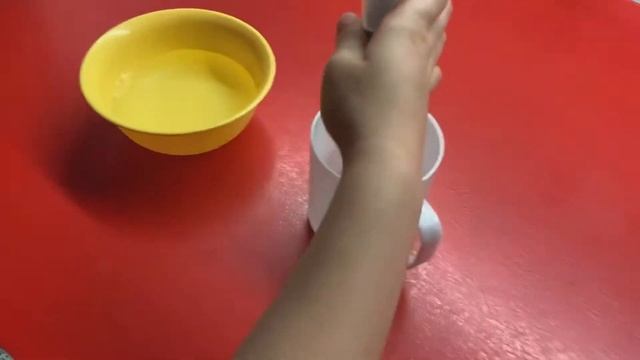 Как перелить воду из ёмкости в ёмкость и не разлить ни капли смотреть онлайн