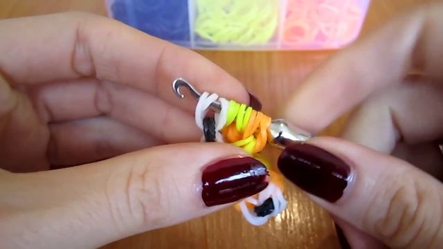 ЖИРАФ из резинок на карандаш ❤ Как плести фигурки из резинок Rainbow LOOM❤ БЕЗ СТАНКА смотреть онлайн