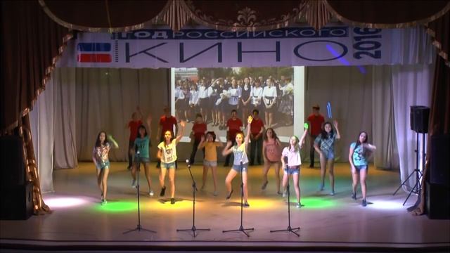 Танец 8б класса ТРГ на посвящении в гимназисты 18.11.2016г. смотреть онлайн