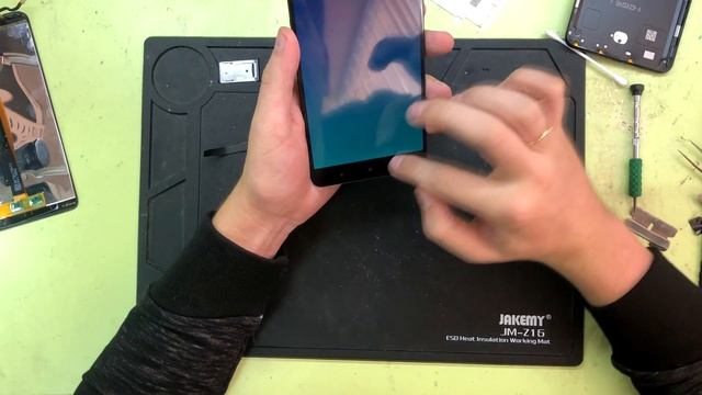 Xiaomi Mi Max 2 Замена дисплея и сенсора \ Touchscreen and Display Replacement Xiaomi Mi Max 2 смотреть онлайн