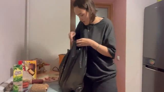 Привезли Софу. Закупили продуктов на оптовой базе. смотреть онлайн