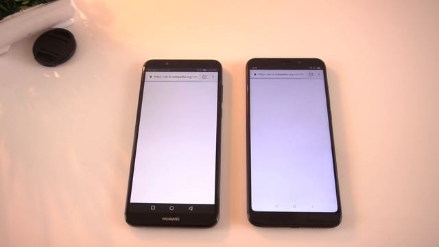 Huawei Y7 Prime (2018) vs Redmi 5 Plus Showdown [Urdu/Hindi] смотреть онлайн