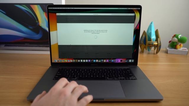 16" MacBook Pro For Gaming!? смотреть онлайн