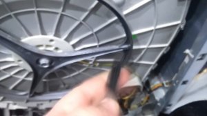 Ремонт стиральной машинки - Установка/замена ремня стиральной машины Whirlpool awe 6519/p
