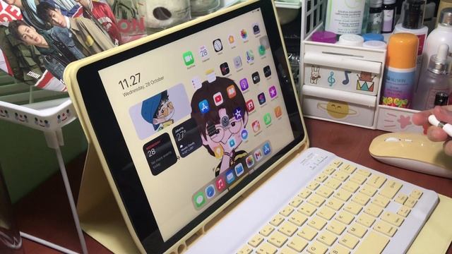 iPad 8th Gen + Apple Pencil + Keyboard + Mouse + Case смотреть онлайн