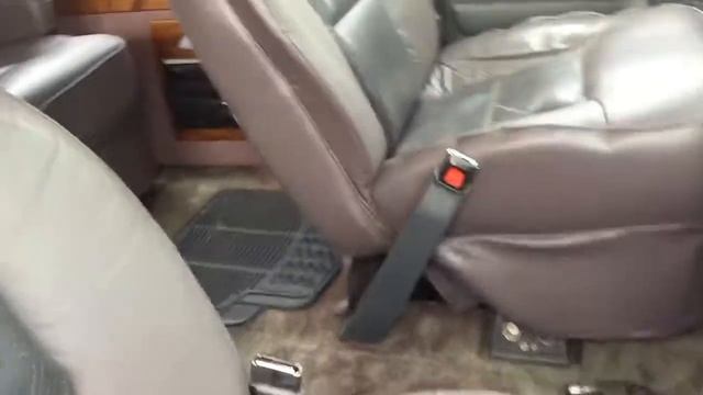 MN 1996 Ford Econoline Conversion Van смотреть онлайн
