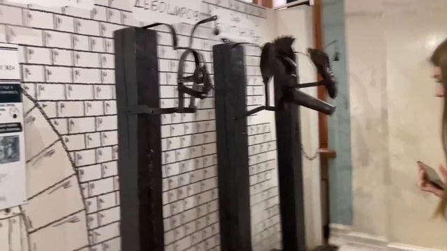СЕМЕЙНЫЙ ПОХОД В МУЗЕЙ | ТитиКака смотреть онлайн