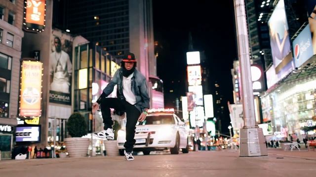 Les Twins (Times Cop in New York) смотреть онлайн