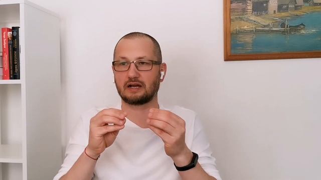 Зачем женщины красят губы, наращивают ресницы и увеличивают глаза? смотреть онлайн