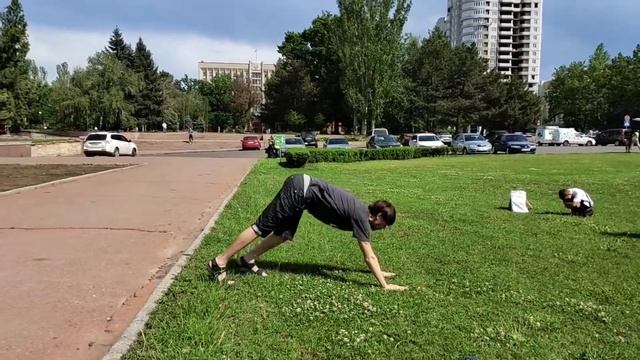 Флешмоб от Йога-центра Николаев 24.05.2019 г. смотреть онлайн