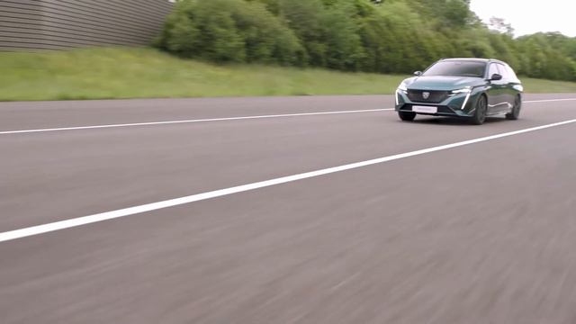 FIRST LOOK 2022 NEW Peugeot 308 SW GT interior, driving and more..