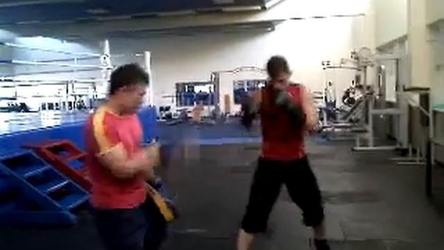 Работа на лапах утром, сонный еще.