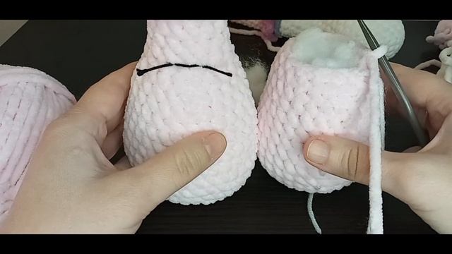 МК БОЛЬШАЯ ЗАЙКА КРЮЧКОМ ИЗ ПЛЮШЕВОЙ ПРЯЖИ/1 часть - "НОЖКИ" #helga #вязаниеигрушек #мастеркласс смотреть онлайн