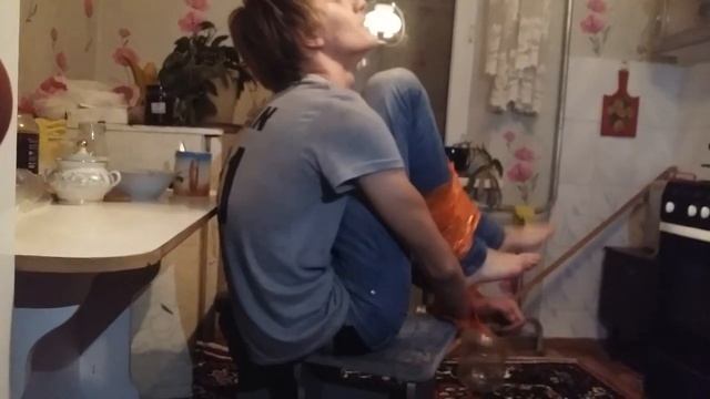 Вот что будет если связать скотчем руки и ноги смотреть онлайн