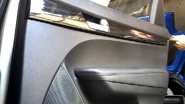 Как снять обшивку карту задней двери KIA SORENTO(2010)demontaz Boczka Drzwi Tyl/door Panel Removal
