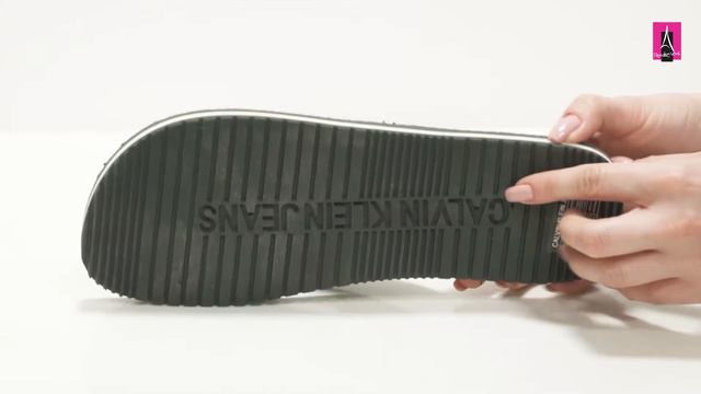 Видеообзор I Мужские сланцы CALVIN KLEIN JEANS FLIP FLOP INSTITUTIONAL 2528966 смотреть онлайн