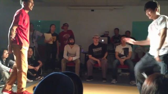 DSteps 5 Popping: PJ v Lunlun Jino смотреть онлайн