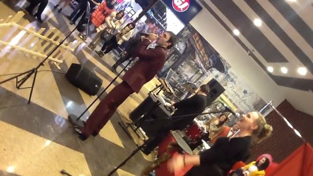 Live in Mega Polis EVROPA смотреть онлайн