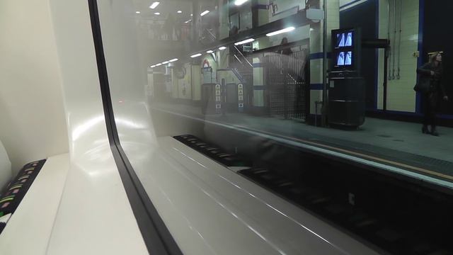 Full Journey On The District Line S7 Stock From Ealing Broadway To Upminster смотреть онлайн