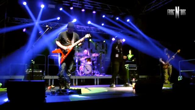 FROG'N'DOG "KWIATY DLA UKRAINY" - WIELKOPOLSKA Z UKRAINĄ - TUREK 2014 LIVE!!! смотреть онлайн