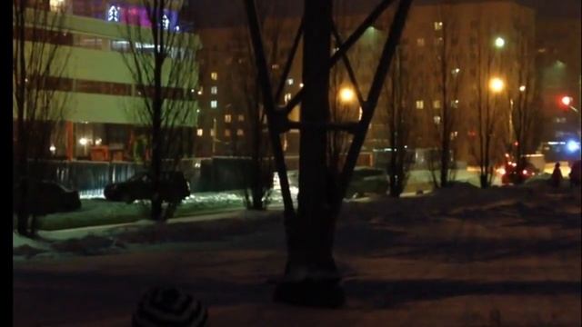 В Чебоксарах у строящегося ТЦ "Питер" загорелась бытовка смотреть онлайн