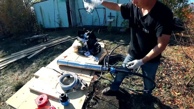 Установка насоса в Скважину. Прокачка старой 10 летней скважины. смотреть онлайн