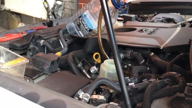 Замена масла в гидроусилителе Тойота Прадо 150 смотреть онлайн