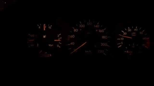 Мерседес w124, причина глюков в приборной панели смотреть онлайн