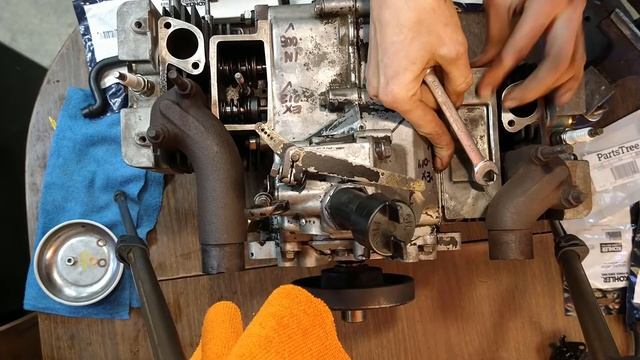 Kohler Magnum M18 Complete Service, Part 10: Valve Covers – Cub Cadet 1882 Restoration Project смотреть онлайн