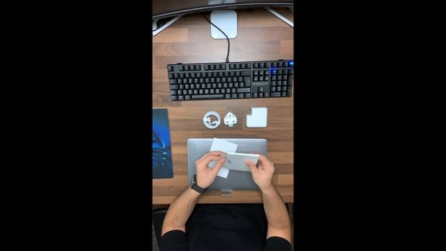 **UNBOXING**MacBook Pro 13.3" 2020 смотреть онлайн